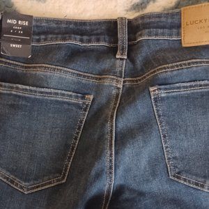 Lucky Brand jeans mid rise crop size 6